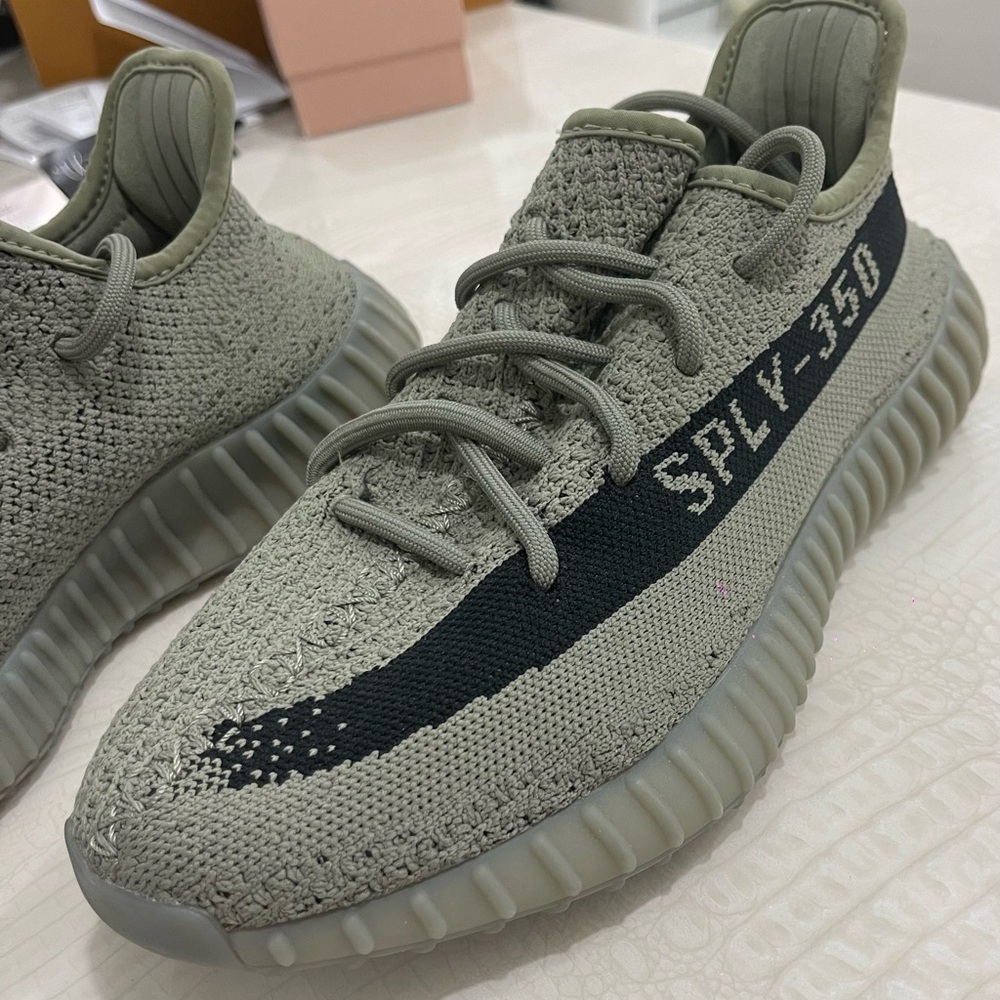 Adidas Yeezy Boost 350 V2 in Gray and Black - Picture 12 of 12